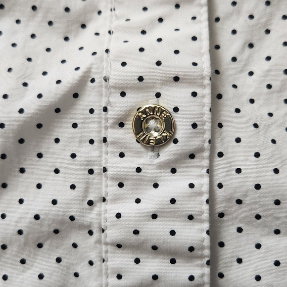 Anne Klein White Poka Dot Casual Button Down Shirt. - Picture 4 of 7